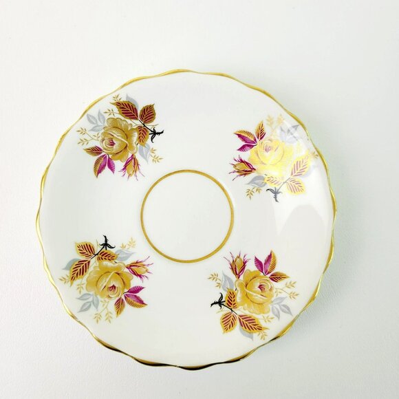 Vintage Rosina Heavy Gold Teacup & Saucer Yellow Rose Leaves Fall Autumn - Picture 8 of 16